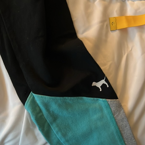 Pink leggings - Picture 2 of 4